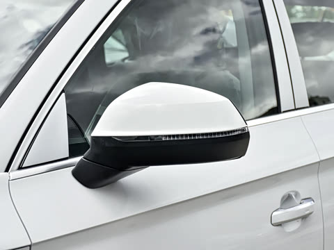 2025�� 45�����ذ� 40 TFSI ʱ�ж�����