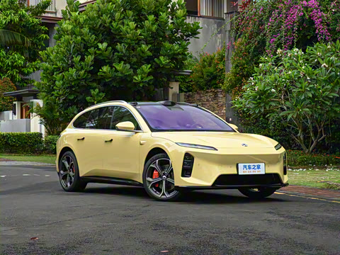 2025�� 75kWh Touring