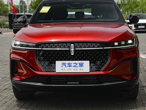 2025�� 2.0T ������������˹��