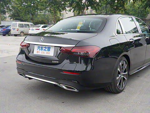 2022�� �Ŀ��� E 350 e L ���ʽ��϶����˶��γ�