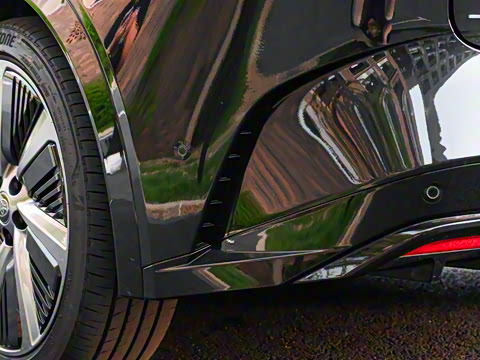 2025�� 550 PRO���а�