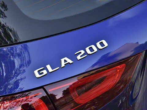 2020�� GLA 200
