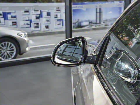 2021�� �Ŀ� xDrive 25i M�˶���ҹ��װ