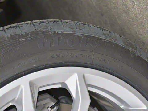 2021�� 40 TFSI ����������