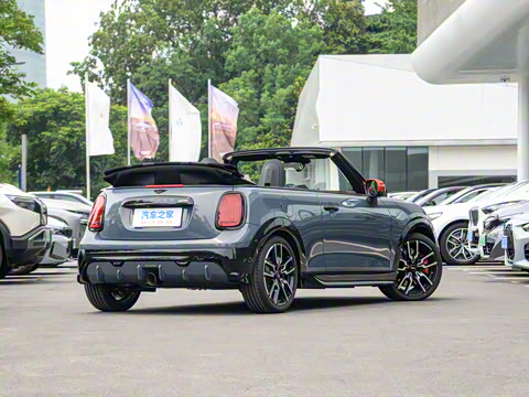 2025�� JOHN COOPER WORKS CABRIO