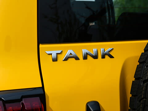 2022�� 2.0T �߾��޶���