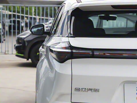 2023�� ��߸U-�� 400 U��� ��Ԫ�