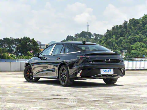 2025�� 2.0T ���а�