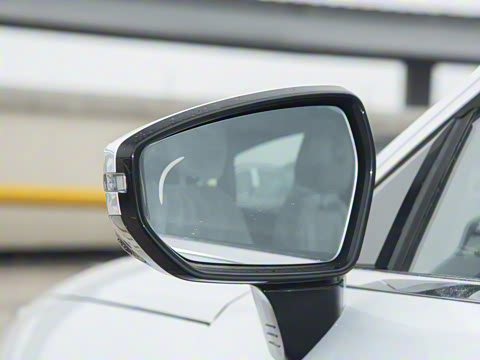 2025�� 130km EM-i ������