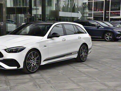 2025�� AMG C 43 4MATIC ���нγ� �ر��