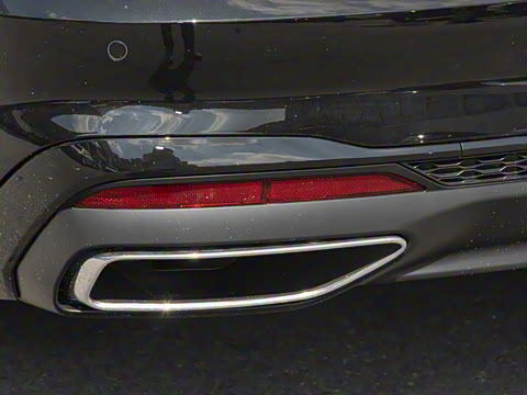 2025�� 200���������� 40 TFSI ����������