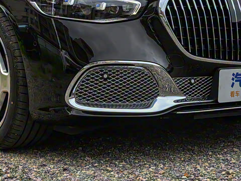 2025�� �Ŀ� S 680 4MATIC