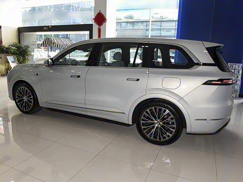 2025�� ����Ultra+