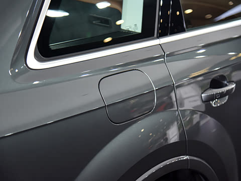 2022�� 55 TFSI quattro S line�˶���