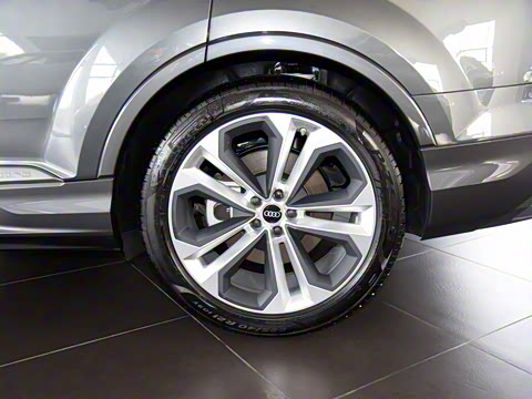 2022�� 55 TFSI quattro S line�˶���