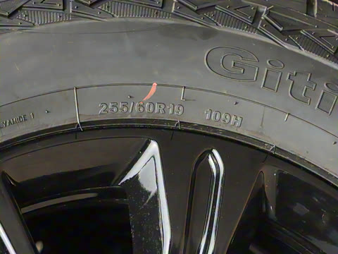 2025�� 2.0T 4WD Ultra