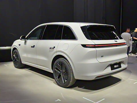 2025�� Max ���ܻ��°�