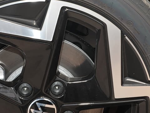 2025�� �Ŀ�� 300TSI R-Line