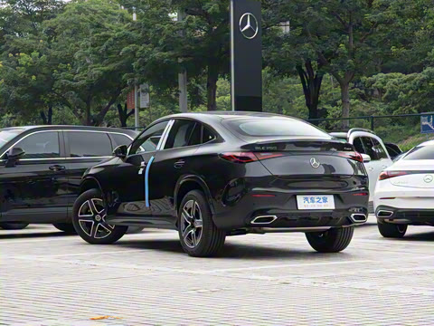 2025�� �Ŀ� GLC 260 4MATIC ����SUV