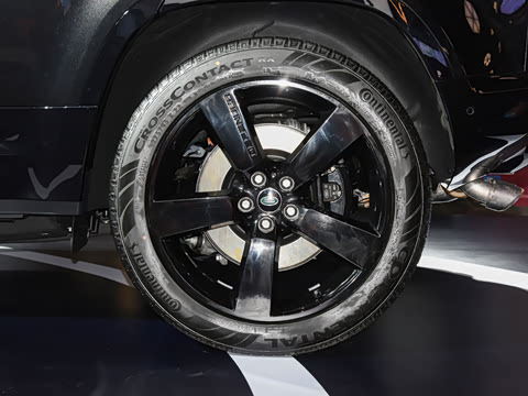 2022�� 110 V8 007��ذ�