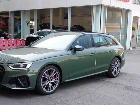 2025�� S4 Avant 3.0TFSI