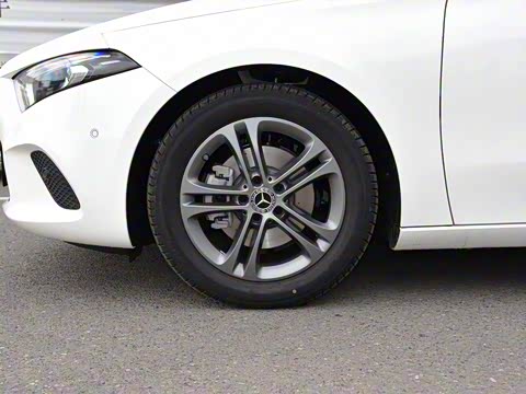 2019�� A 200 ������