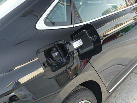 2023�� 330TSI �ǿվ�Ӣ��