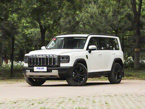 2025�� 2.0T 4WD Ultra