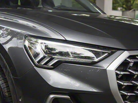 2025�� quattro 45�����ذ� 35TFSI ʱ�ж�����