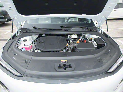 2025�� 130km EM-i ������