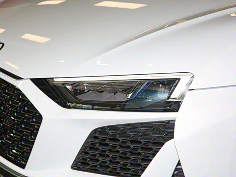 2022�� V10 Coupe performance