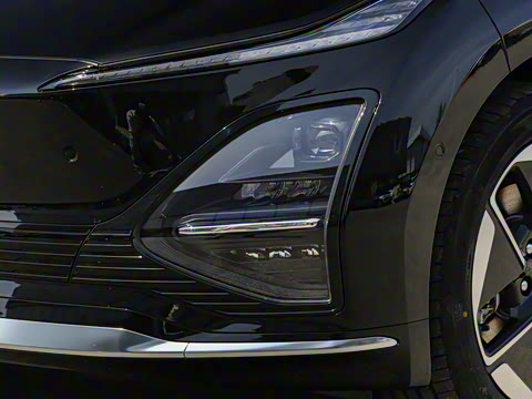 2025�� 610km �����콢��