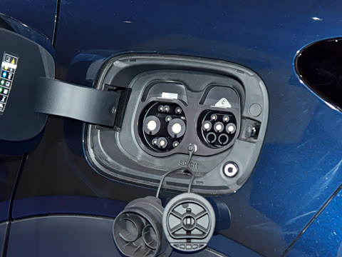 2026�� �鶯���ݰ�