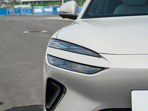 2025�� EV 605�캽Plus��