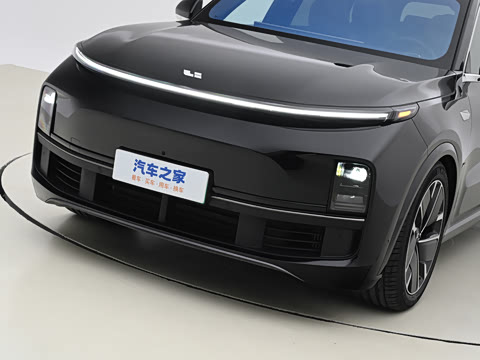 2025�� Ultra ���ܻ��°�