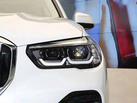 2022�� �Ŀ� xDrive 30Li M�˶���װ