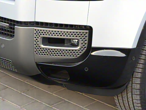 2023�� 110 3.0T P400 X-DYNAMIC HSE