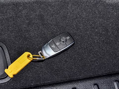 2025�� GLB 220 ������