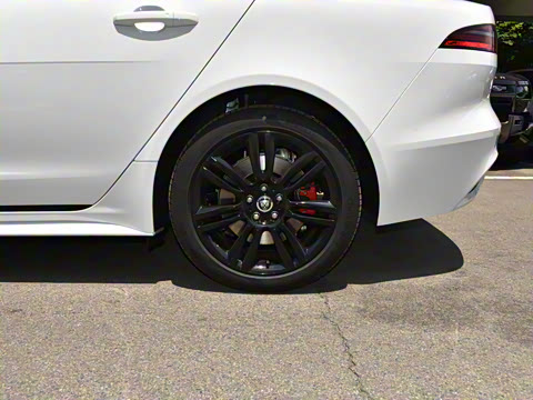 2025�� 2.0T 250PS R-DYNAMIC 90�����ذ�