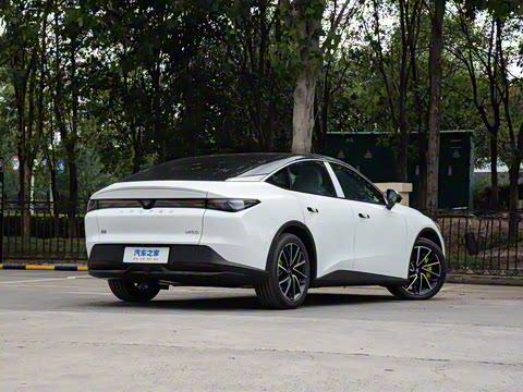 2025�� 560MAX 185kW