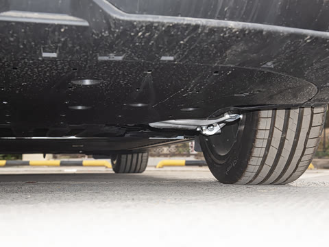 2025�� 560MAX 185kW