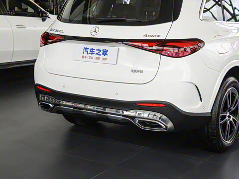 2025�� �Ŀ� GLC 260 L 4MATIC ������