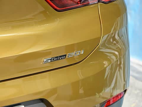 2020�� sDrive20i MԽҰ��װ