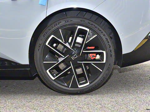 2025�� �Ŀ� Ultra���̰�