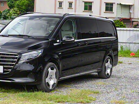 2025�� V 300 L ����������