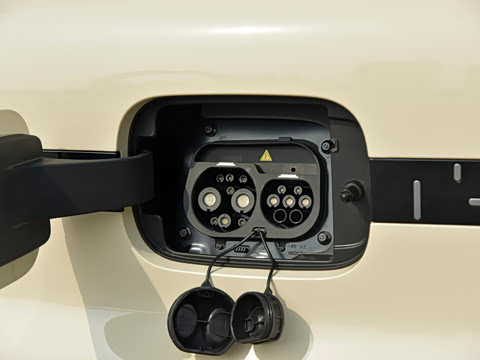 2025�� ��èmini 210km Ԫ����