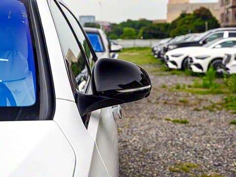 2025�� �Ŀ� S 680 4MATIC ��ҹ��