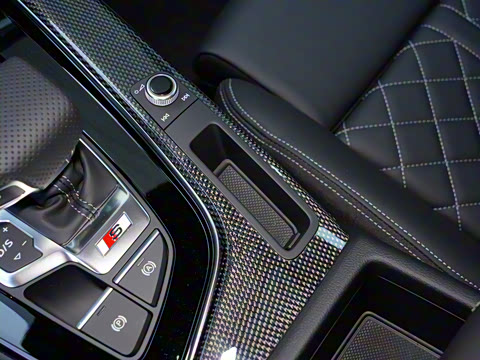 2025�� S4 Avant 3.0TFSI