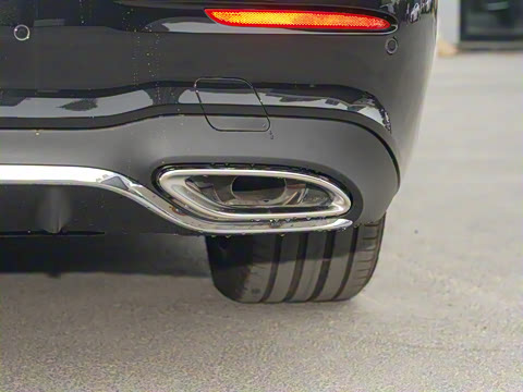 2022�� �Ŀ��� E 350 e L ���ʽ��϶����˶��γ�