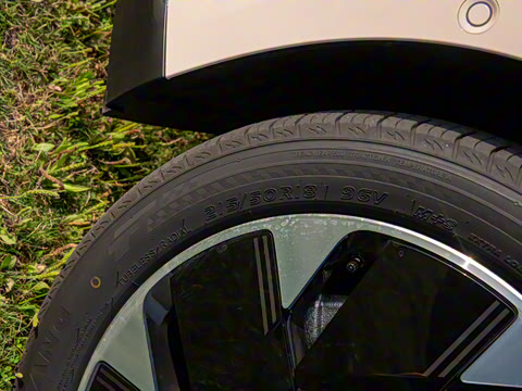 2025�� 600 �������� Max